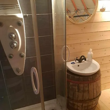 Hotel Foxodi Lombjurta *